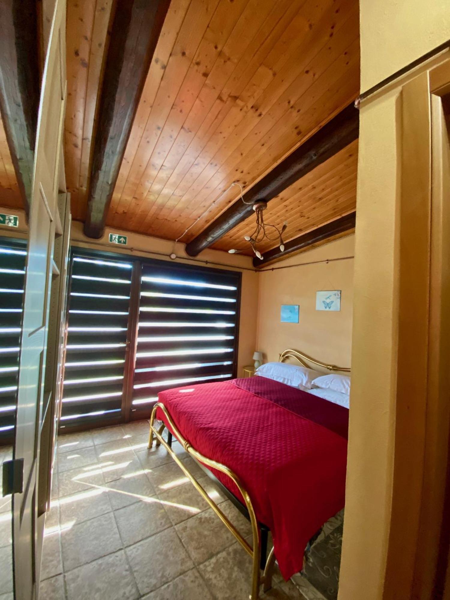 Residence Delle Rose Barolo Exterior photo